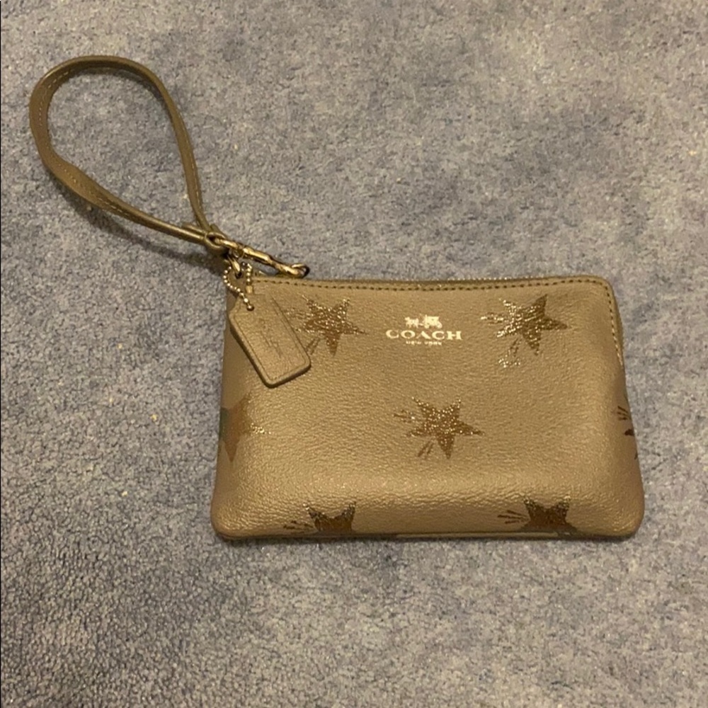 NWOT Coach wristlet